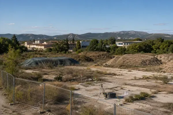 Friche industrielle à dépolluer