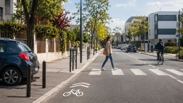 Passage piéton près d’une gare