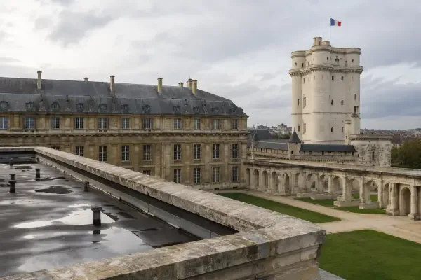Tours du Vieux Fort
