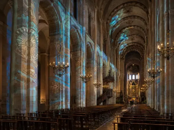 Illustration de projections dans la basilique Saint-Sernin